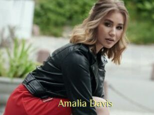 Amalia_Davis