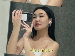 Akiramieko