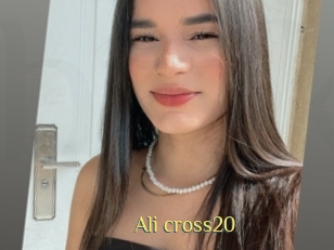 Ali_cross20