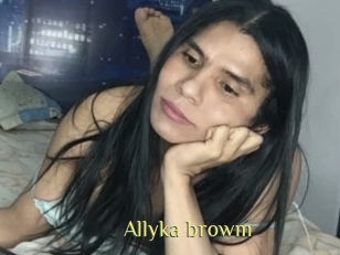 Allyka_browm