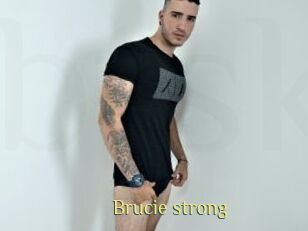 Brucie_strong