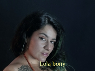Lola_bony