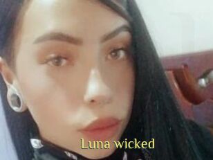 Luna_wicked