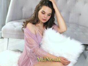 MiaNovak
