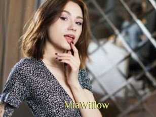 MiaWillow
