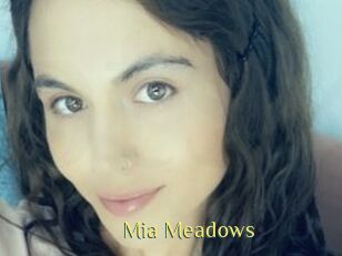 Mia_Meadows