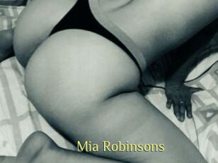 Mia_Robinsons