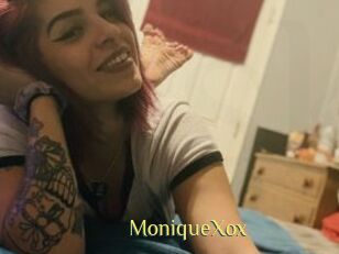 MoniqueXox