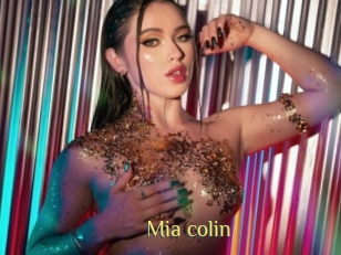 Mia_colin