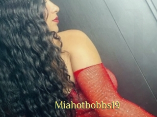 Miahotbobbs19