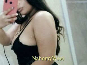 NahomyWest