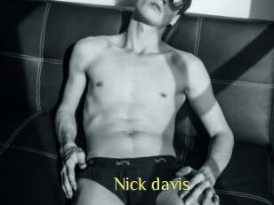 Nick_davis