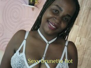 Sexy_brunette_hot