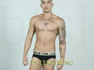 TWEEKSTRONG