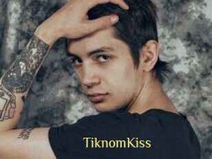 TiknomKiss