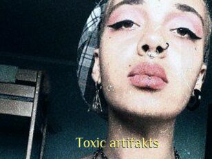 Toxic_artifakts