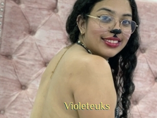 Violeteuks